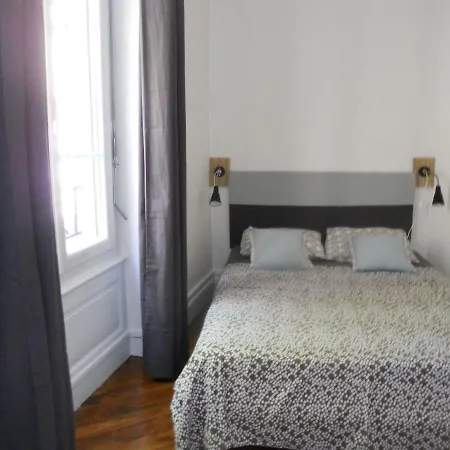 Au 303 Apartment