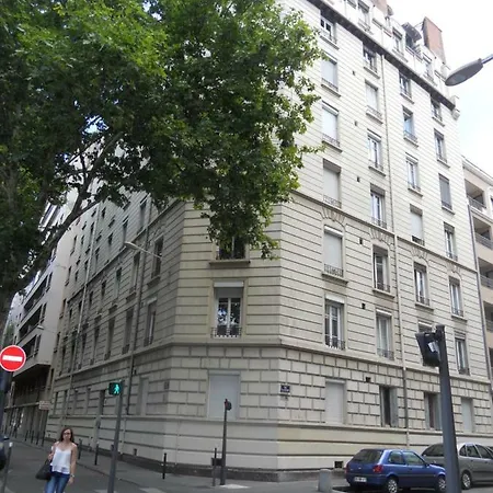 Au 303 Lyon